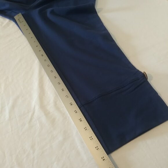 Denim&CO women's size M blue active pull on capris - Picture 10 of 14